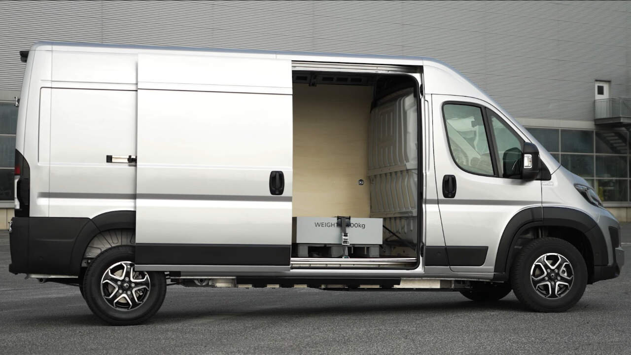 CITROEN RELAY 3.5T L3 DIESEL 2.2 BlueHDi 140 H2 Van Enterprise
